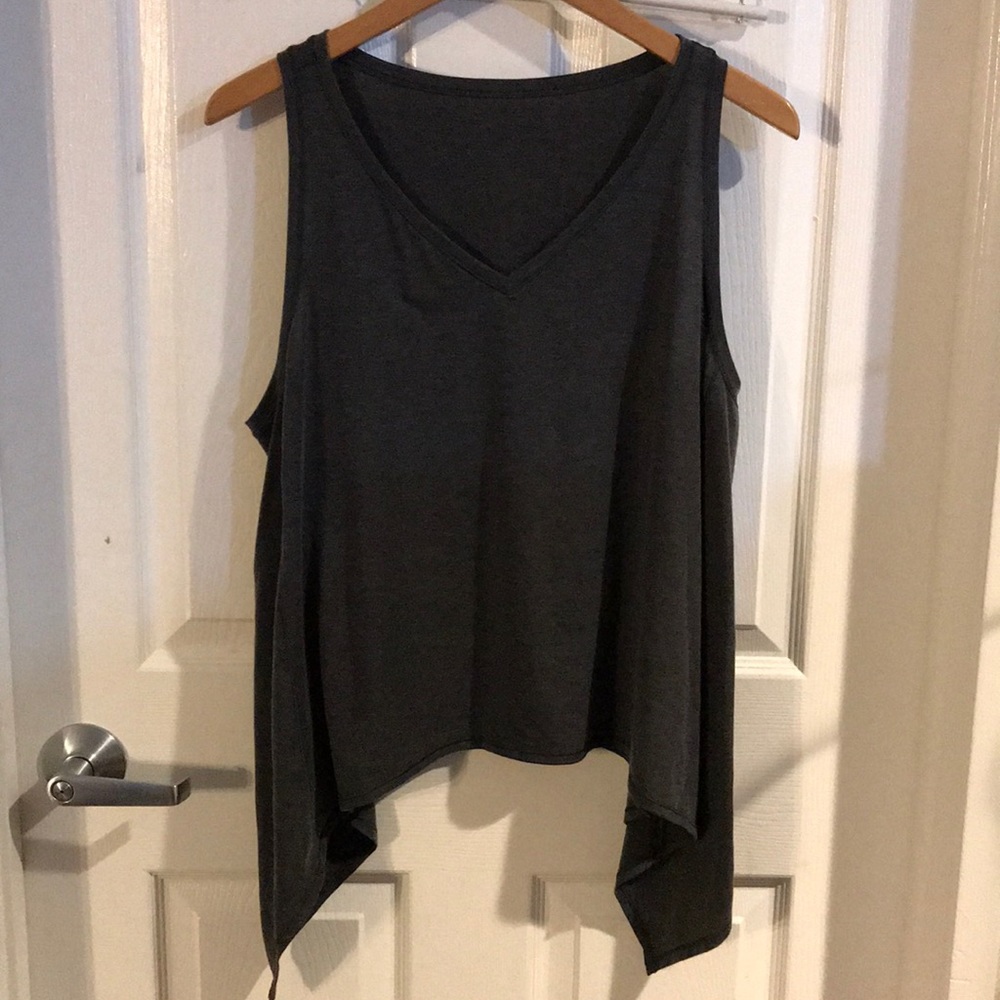 NWOT Lululemon tank